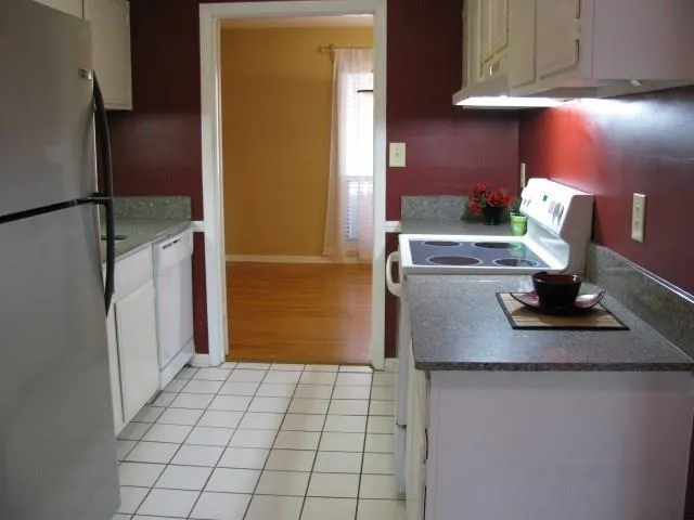 8740 Roswell Road Unit 2c, Sandy Springs, Georgia 30350, 2 Bedrooms Bedrooms, ,2 BathroomsBathrooms,Residential,Sold,8740 Roswell Road Unit 2c,5771336