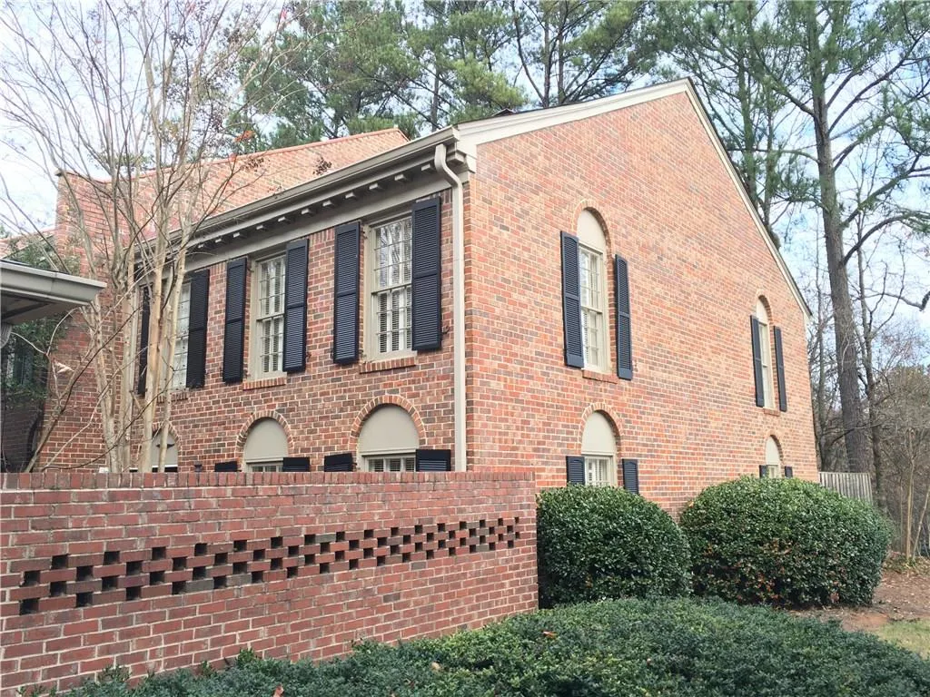 319 The Chace, Sandy Springs, Georgia 30328, 2 Bedrooms Bedrooms, ,2 BathroomsBathrooms,Residential,Sold,319 The Chace,5610255