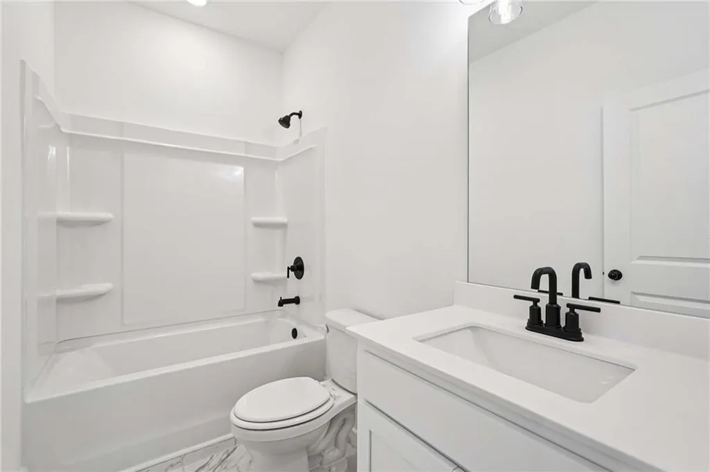 guest bathroom off the loft.