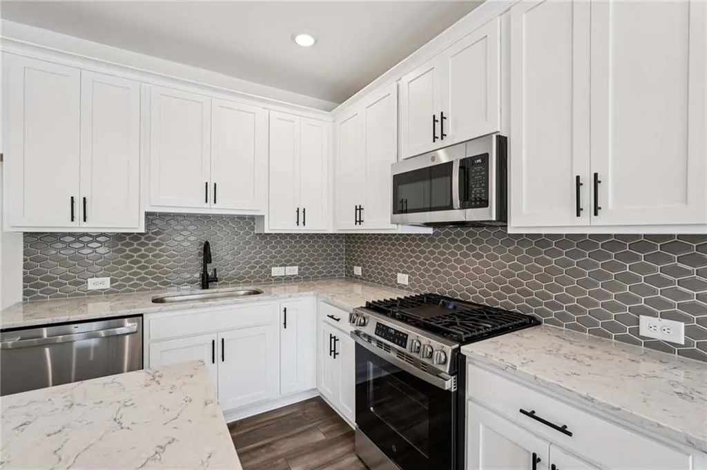 1552 Bryson Drive Nw, Atlanta, Georgia 30318, 3 Bedrooms Bedrooms, ,2 BathroomsBathrooms,Residential,For Sale,1552 Bryson Drive Nw,7672161