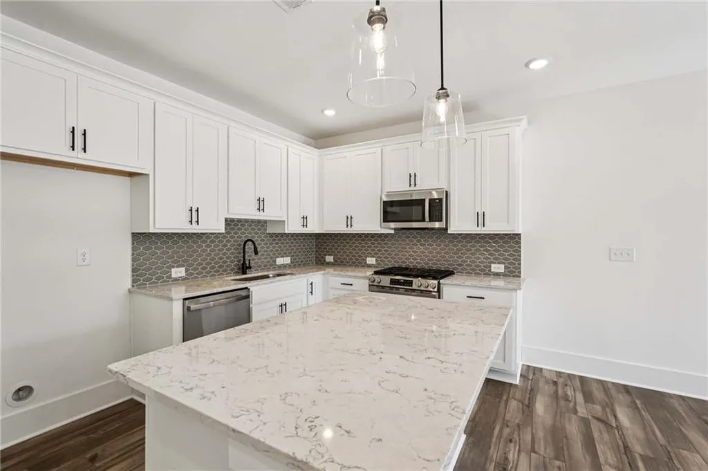 1552 Bryson Drive Nw, Atlanta, Georgia 30318, 3 Bedrooms Bedrooms, ,2 BathroomsBathrooms,Residential,For Sale,1552 Bryson Drive Nw,7672161