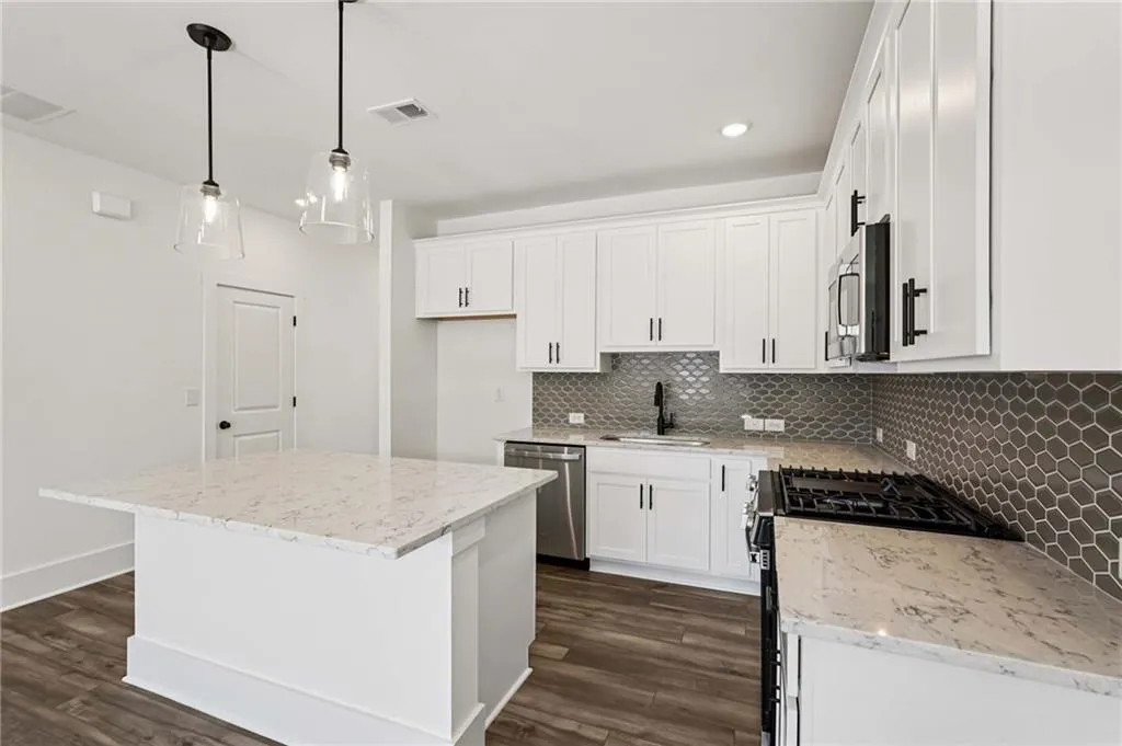 1552 Bryson Drive Nw, Atlanta, Georgia 30318, 3 Bedrooms Bedrooms, ,2 BathroomsBathrooms,Residential,For Sale,1552 Bryson Drive Nw,7672161