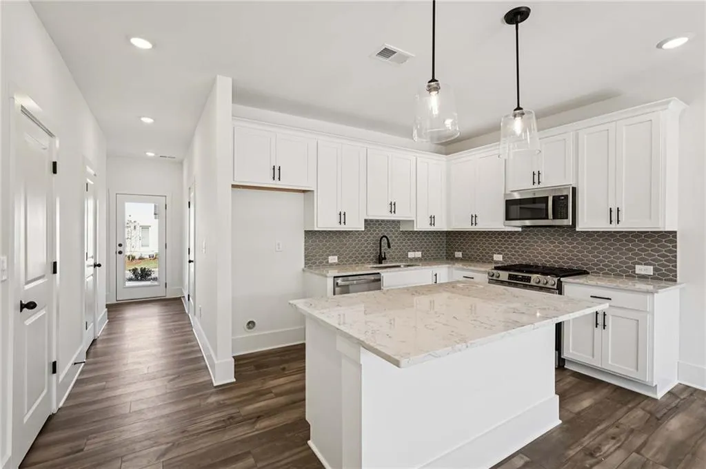 1552 Bryson Drive Nw, Atlanta, Georgia 30318, 3 Bedrooms Bedrooms, ,2 BathroomsBathrooms,Residential,For Sale,1552 Bryson Drive Nw,7672161