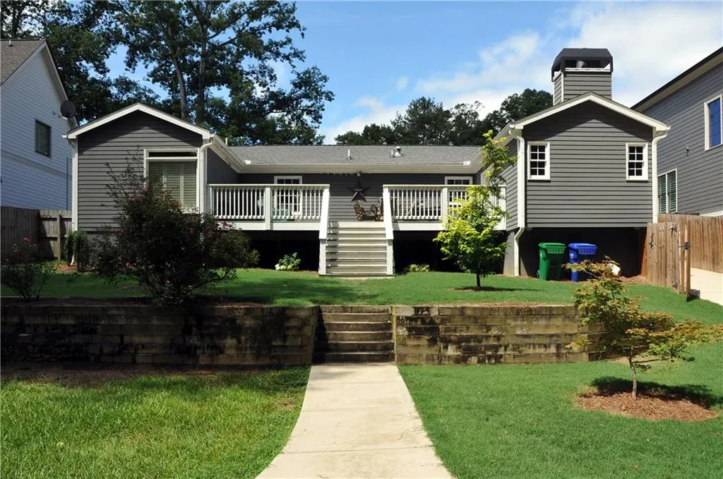 2667 N Thompson Road Ne, Brookhaven, Georgia 30319, 3 Bedrooms Bedrooms, ,2 BathroomsBathrooms,Residential,Sold,2667 N Thompson Road Ne,5735640