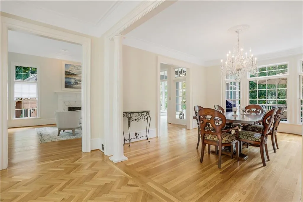 2705 Braffington Court, Sandy Springs, Georgia 30350, 4 Bedrooms Bedrooms, ,4 BathroomsBathrooms,Residential,Sold,2705 Braffington Court,6918685