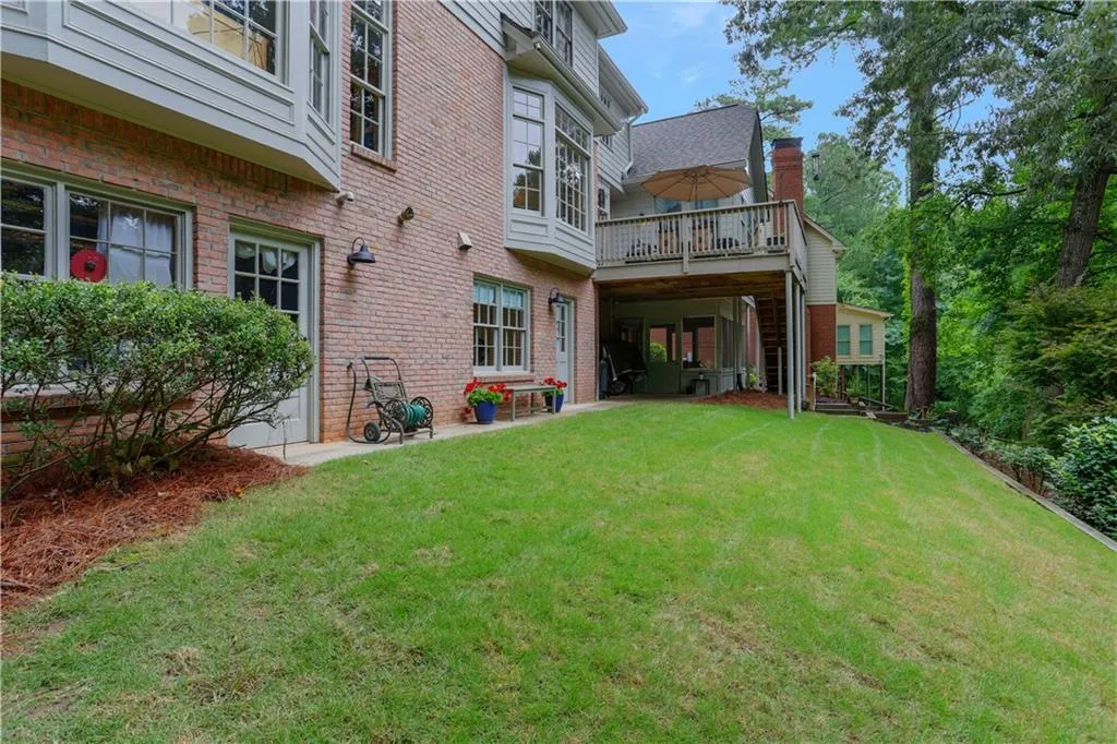 2705 Braffington Court, Sandy Springs, Georgia 30350, 4 Bedrooms Bedrooms, ,4 BathroomsBathrooms,Residential,Sold,2705 Braffington Court,6918685