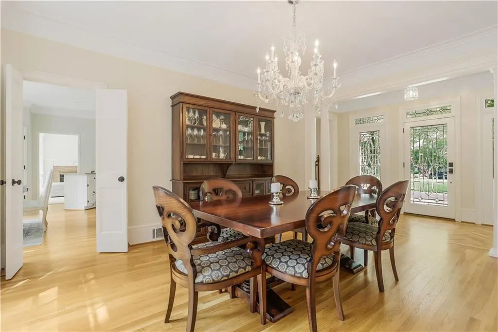 2705 Braffington Court, Sandy Springs, Georgia 30350, 4 Bedrooms Bedrooms, ,4 BathroomsBathrooms,Residential,Sold,2705 Braffington Court,6918685