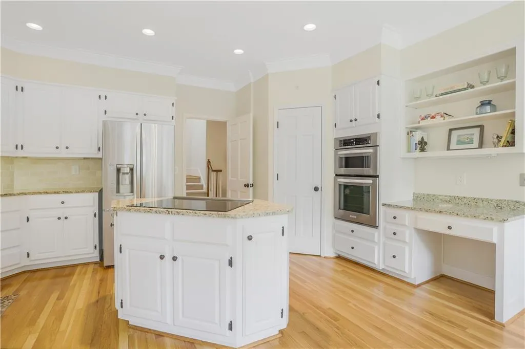 2705 Braffington Court, Sandy Springs, Georgia 30350, 4 Bedrooms Bedrooms, ,4 BathroomsBathrooms,Residential,Sold,2705 Braffington Court,6918685