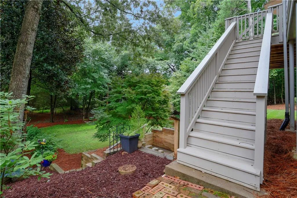 2705 Braffington Court, Sandy Springs, Georgia 30350, 4 Bedrooms Bedrooms, ,4 BathroomsBathrooms,Residential,Sold,2705 Braffington Court,6918685