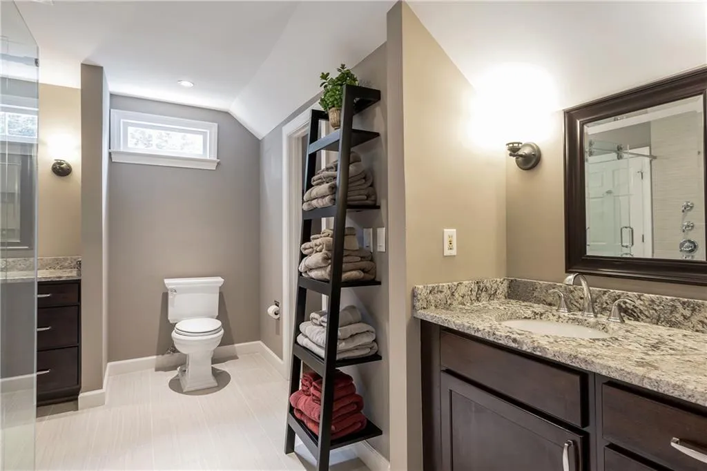 630 River Chase Point, Sandy Springs, Georgia 30328, 5 Bedrooms Bedrooms, ,4 BathroomsBathrooms,Residential,Sold,630 River Chase Point,6595345