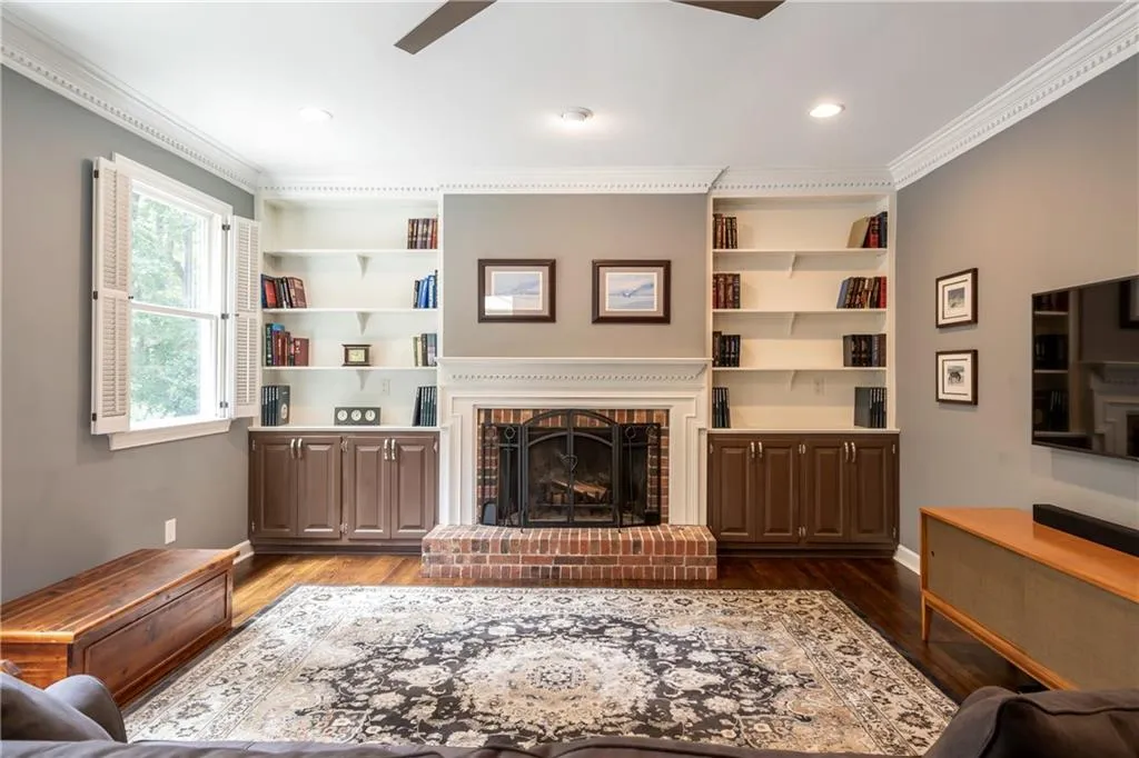 630 River Chase Point, Sandy Springs, Georgia 30328, 5 Bedrooms Bedrooms, ,4 BathroomsBathrooms,Residential,Sold,630 River Chase Point,6595345