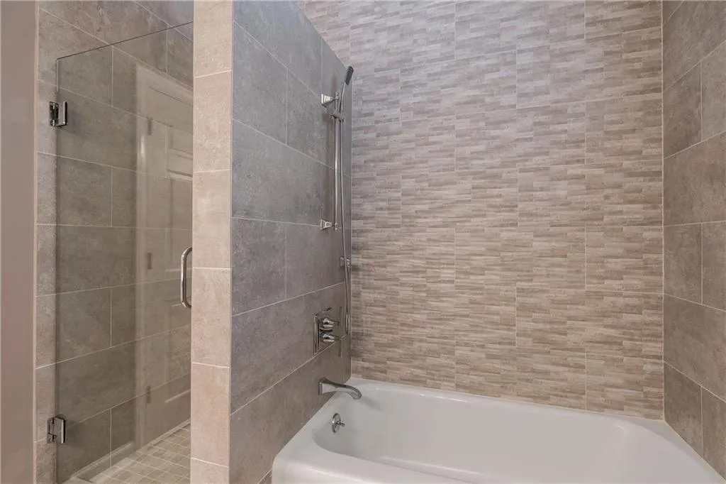 630 River Chase Point, Sandy Springs, Georgia 30328, 5 Bedrooms Bedrooms, ,4 BathroomsBathrooms,Residential,Sold,630 River Chase Point,6595345