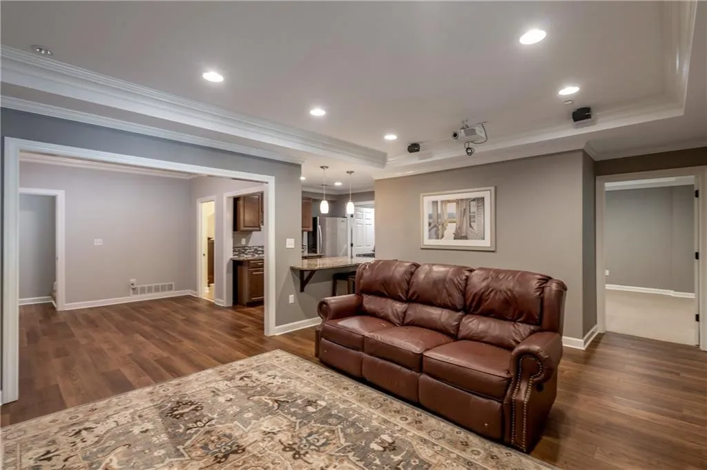 630 River Chase Point, Sandy Springs, Georgia 30328, 5 Bedrooms Bedrooms, ,4 BathroomsBathrooms,Residential,Sold,630 River Chase Point,6595345