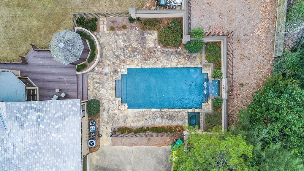 725 Riley Place, Atlanta, Georgia 30327, 8 Bedrooms Bedrooms, ,9 BathroomsBathrooms,Residential,Sold,725 Riley Place,5941839