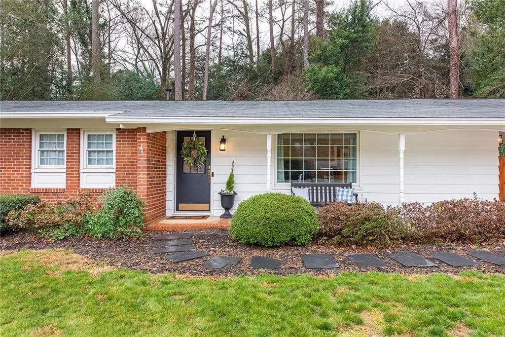 330 Brook Drive, Atlanta, Georgia 30328, 3 Bedrooms Bedrooms, ,2 BathroomsBathrooms,Residential,Sold,330 Brook Drive,7158511