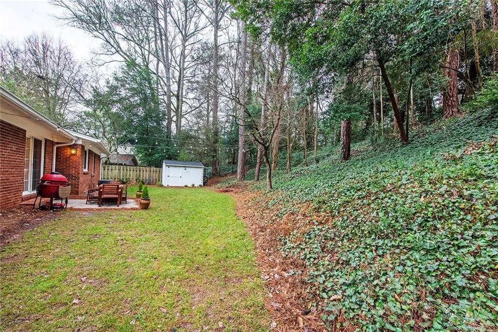 330 Brook Drive, Atlanta, Georgia 30328, 3 Bedrooms Bedrooms, ,2 BathroomsBathrooms,Residential,Sold,330 Brook Drive,7158511