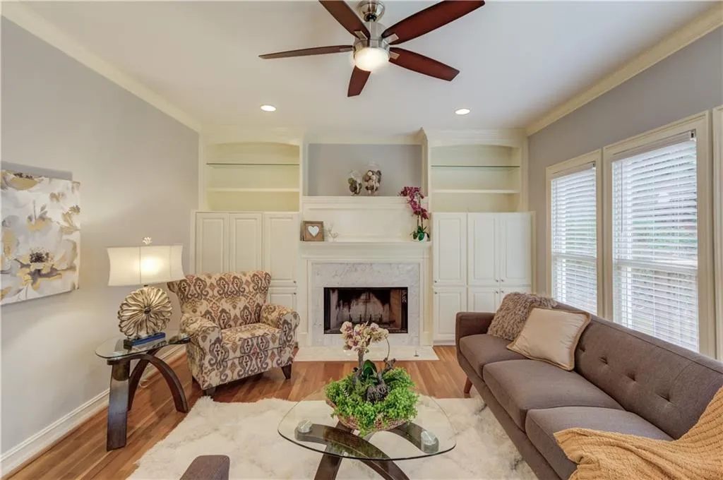 345 Fountain Oaks Lane, Sandy Springs, Georgia 30342, 3 Bedrooms Bedrooms, ,2 BathroomsBathrooms,Residential,Sold,345 Fountain Oaks Lane,6838784
