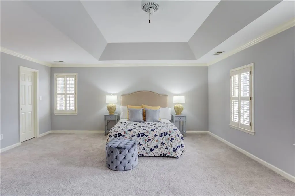 345 Fountain Oaks Lane, Sandy Springs, Georgia 30342, 3 Bedrooms Bedrooms, ,2 BathroomsBathrooms,Residential,Sold,345 Fountain Oaks Lane,6838784