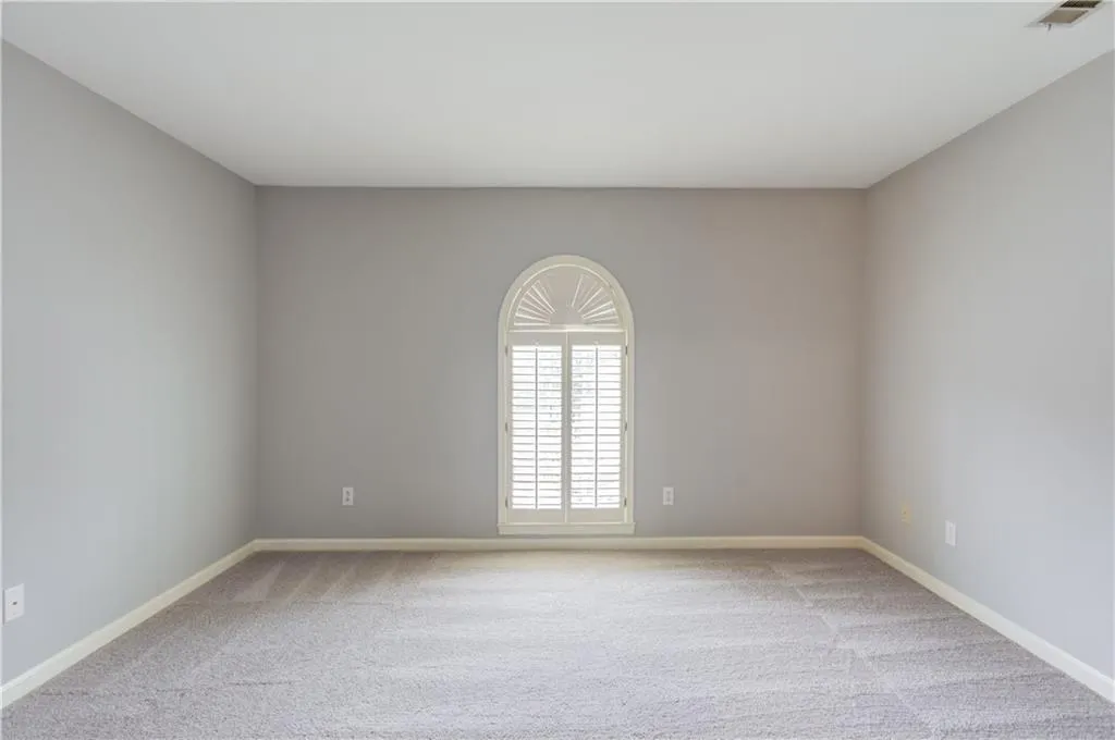 345 Fountain Oaks Lane, Sandy Springs, Georgia 30342, 3 Bedrooms Bedrooms, ,2 BathroomsBathrooms,Residential,Sold,345 Fountain Oaks Lane,6838784