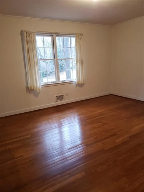 6925 Castleton Drive, Sandy Springs, Georgia 30328, 3 Bedrooms Bedrooms, ,2 BathroomsBathrooms,Residential,Sold,6925 Castleton Drive,6109721