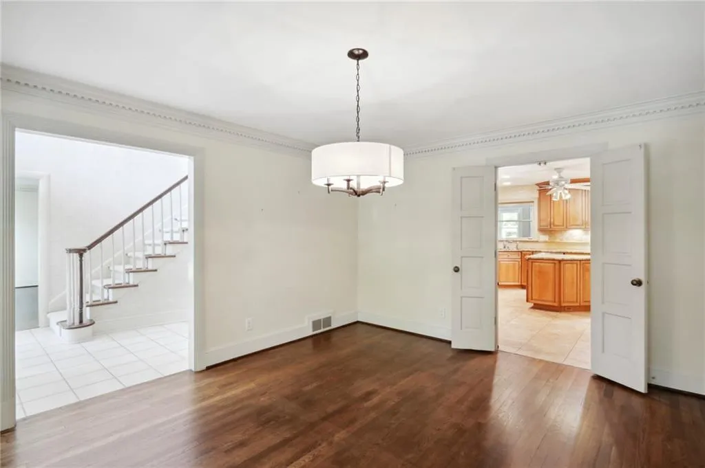 1910 Monticello Court, Sandy Springs, Georgia 30350, 4 Bedrooms Bedrooms, ,4 BathroomsBathrooms,Residential,Sold,1910 Monticello Court,7127329