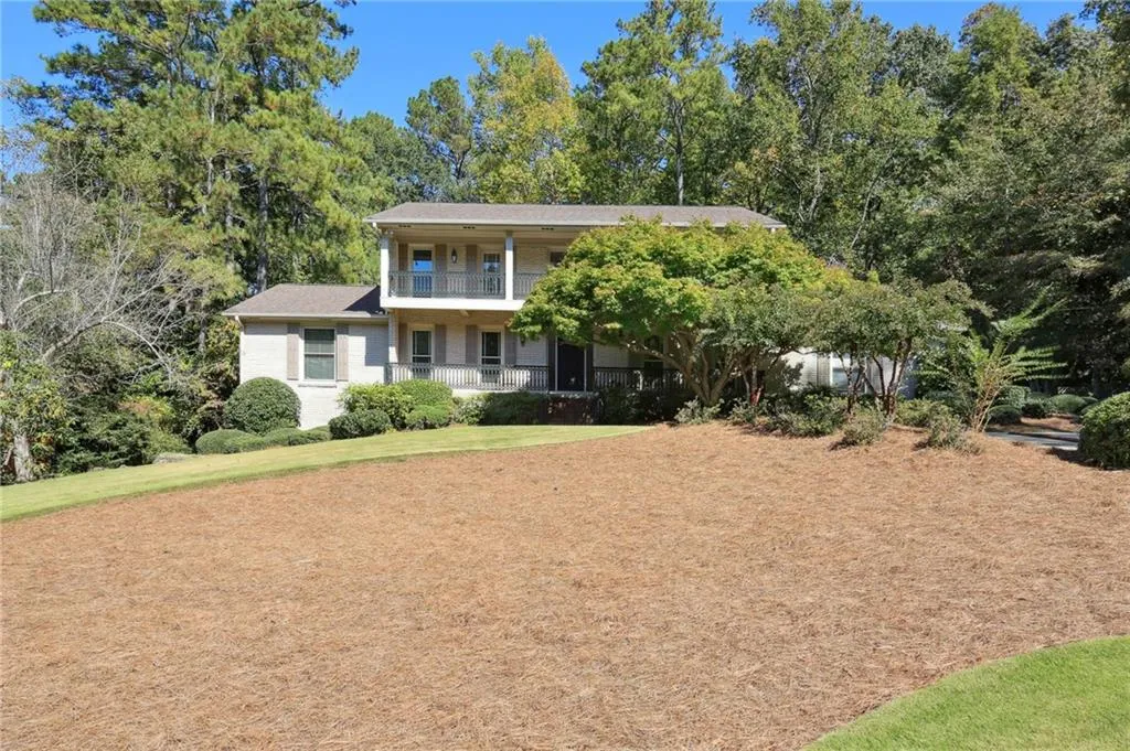 1910 Monticello Court, Sandy Springs, Georgia 30350, 4 Bedrooms Bedrooms, ,4 BathroomsBathrooms,Residential,Sold,1910 Monticello Court,7127329