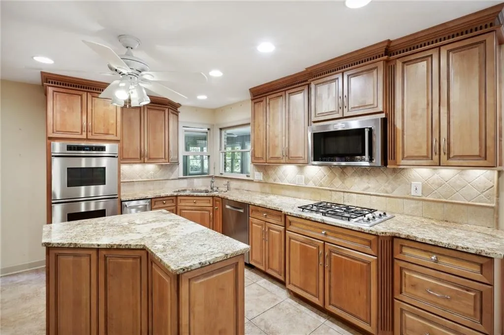 1910 Monticello Court, Sandy Springs, Georgia 30350, 4 Bedrooms Bedrooms, ,4 BathroomsBathrooms,Residential,Sold,1910 Monticello Court,7127329