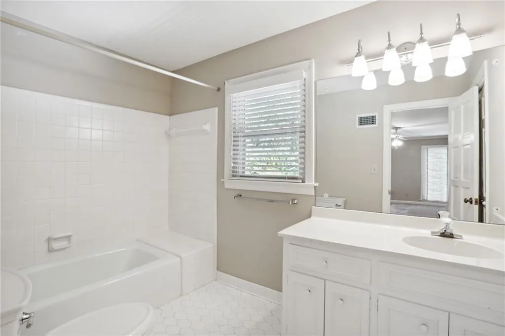 1910 Monticello Court, Sandy Springs, Georgia 30350, 4 Bedrooms Bedrooms, ,4 BathroomsBathrooms,Residential,Sold,1910 Monticello Court,7127329