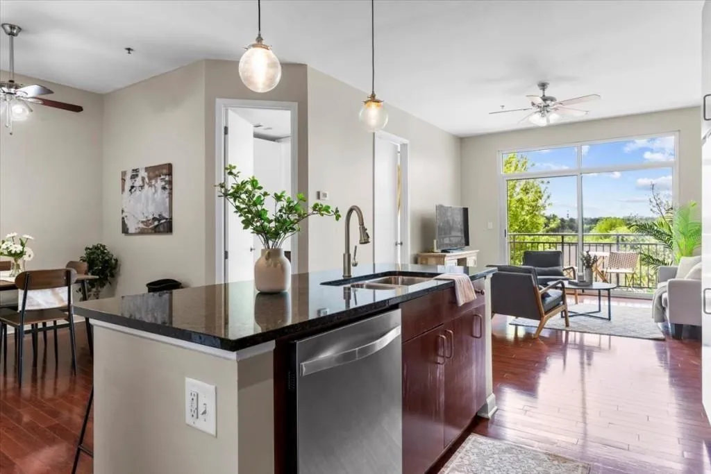 711 Cosmopolitan Drive Ne Unit 347, Atlanta, Georgia 30324, 2 Bedrooms Bedrooms, ,2 BathroomsBathrooms,Residential,For Sale,711 Cosmopolitan Drive Ne Unit 347,7617426
