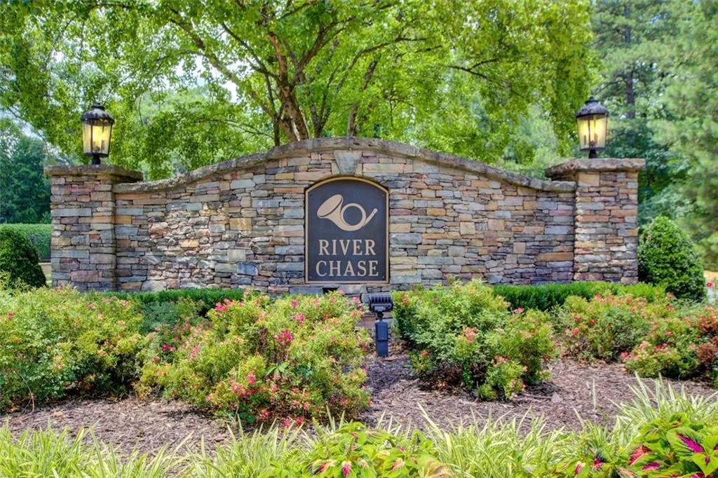 River Chase a one of a kind neighborhood in Sandy Springs!