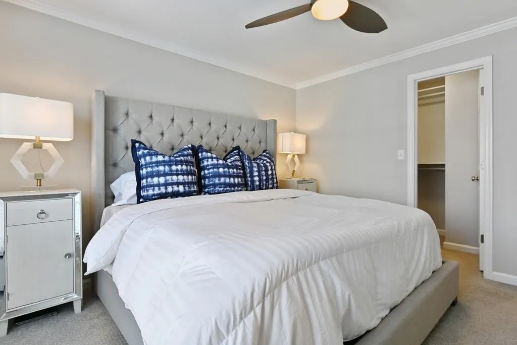 615 Granville Court, Sandy Springs, Georgia 30328, 2 Bedrooms Bedrooms, ,2 BathroomsBathrooms,Residential,Sold,615 Granville Court,6708759