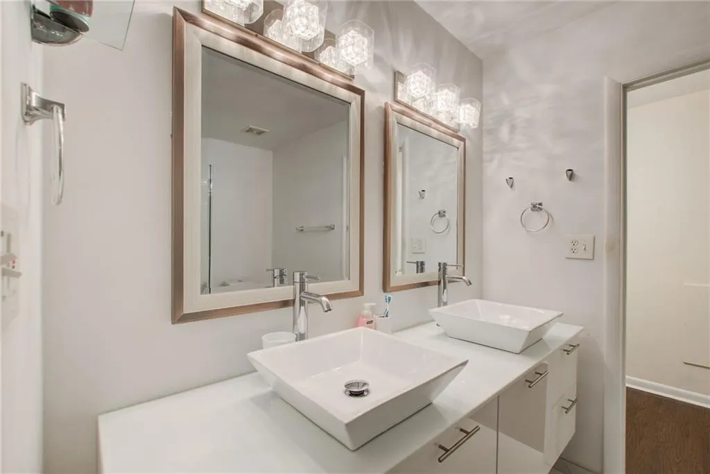 7114 Stonington Drive Ne, Sandy Springs, Georgia 30328, 3 Bedrooms Bedrooms, ,2 BathroomsBathrooms,Residential,Sold,7114 Stonington Drive Ne,7190935