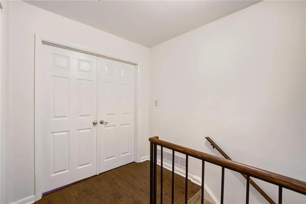 7114 Stonington Drive Ne, Sandy Springs, Georgia 30328, 3 Bedrooms Bedrooms, ,2 BathroomsBathrooms,Residential,Sold,7114 Stonington Drive Ne,7190935