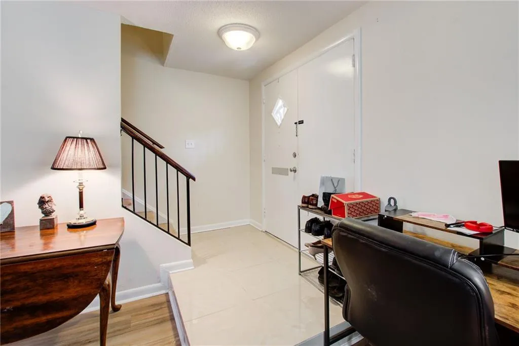 7114 Stonington Drive Ne, Sandy Springs, Georgia 30328, 3 Bedrooms Bedrooms, ,2 BathroomsBathrooms,Residential,Sold,7114 Stonington Drive Ne,7190935