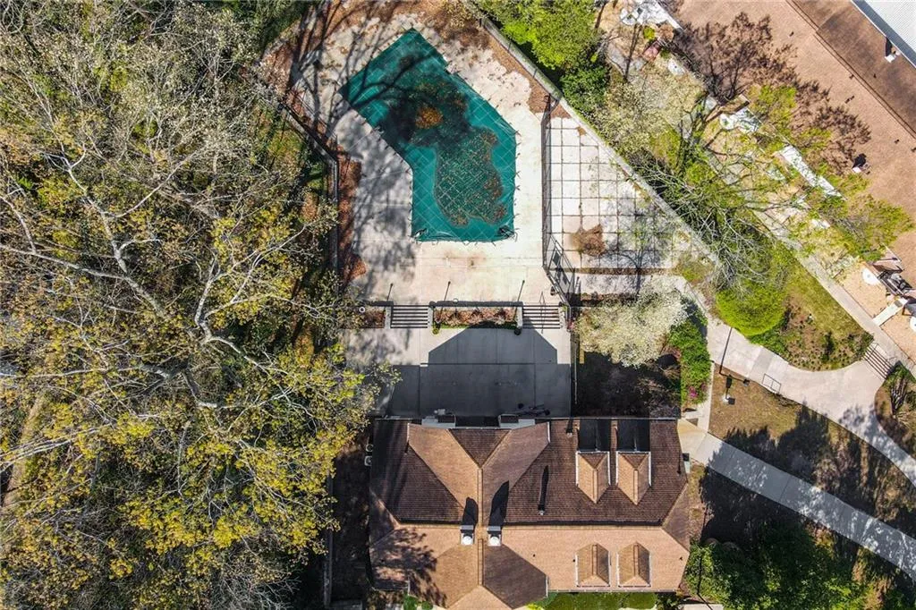 7114 Stonington Drive Ne, Sandy Springs, Georgia 30328, 3 Bedrooms Bedrooms, ,2 BathroomsBathrooms,Residential,Sold,7114 Stonington Drive Ne,7190935