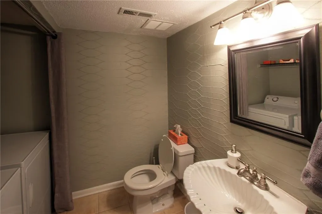 6900 Roswell Road Unit I5, Sandy Springs, Georgia 30328, 2 Bedrooms Bedrooms, ,2 BathroomsBathrooms,Residential,Sold,6900 Roswell Road Unit I5,5605890 6900 Roswell Road Unit I5, Sandy Springs, Georgia 30328, 2 Bedrooms Bedrooms, ,2 BathroomsBathrooms,Residential,Sold,6900 Roswell Road Unit I5,5605890