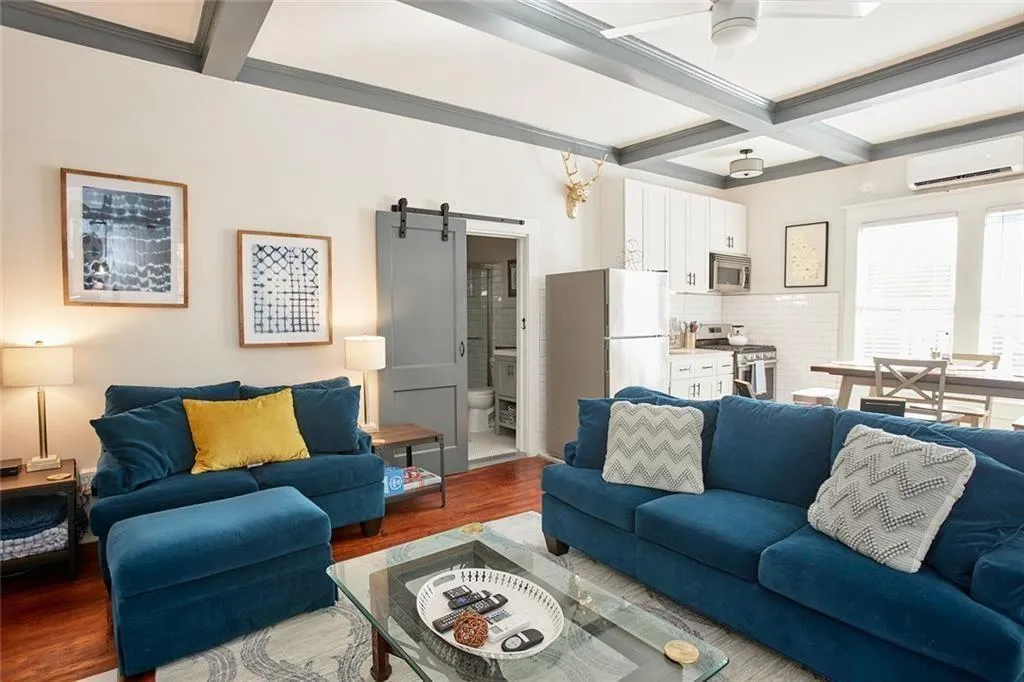 887 Myrtle Street Ne, Atlanta, Georgia 30309, ,Residential Income,For Sale,887 Myrtle Street Ne,7676367