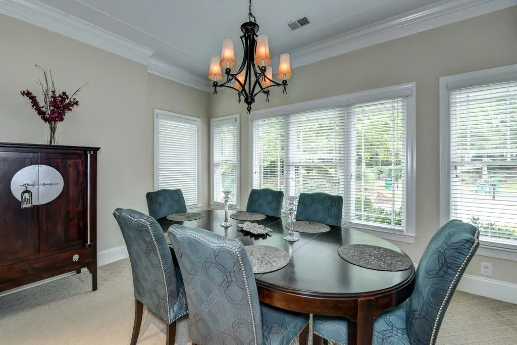 135 Windsor Cove, Atlanta, Georgia 30328, 5 Bedrooms Bedrooms, ,4 BathroomsBathrooms,Residential,Sold,135 Windsor Cove,5597931
