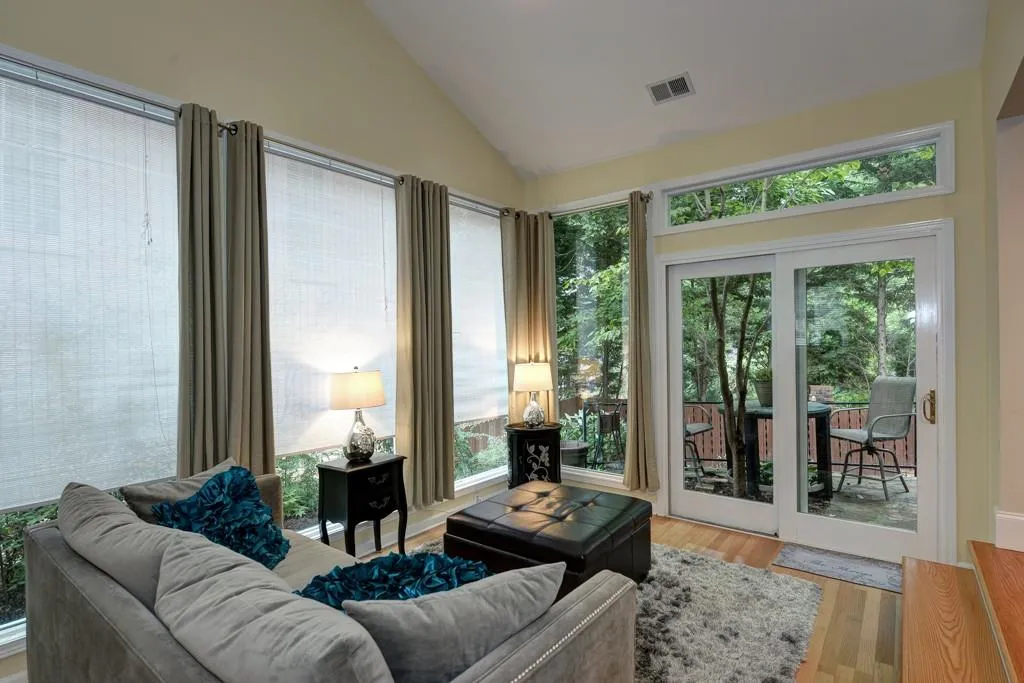 135 Windsor Cove, Atlanta, Georgia 30328, 5 Bedrooms Bedrooms, ,4 BathroomsBathrooms,Residential,Sold,135 Windsor Cove,5597931
