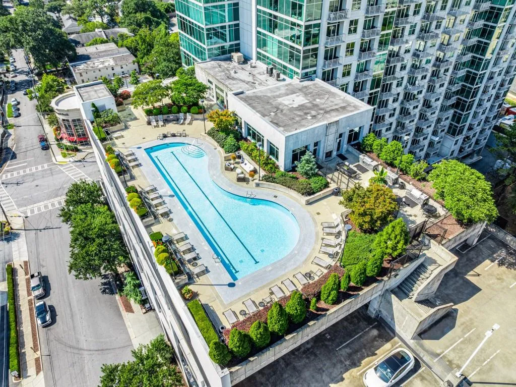 250 Pharr Road Ne Unit 504, Atlanta, Georgia 30305, 1 Bedroom Bedrooms, ,1 BathroomBathrooms,Residential,For Sale,250 Pharr Road Ne Unit 504,7644879