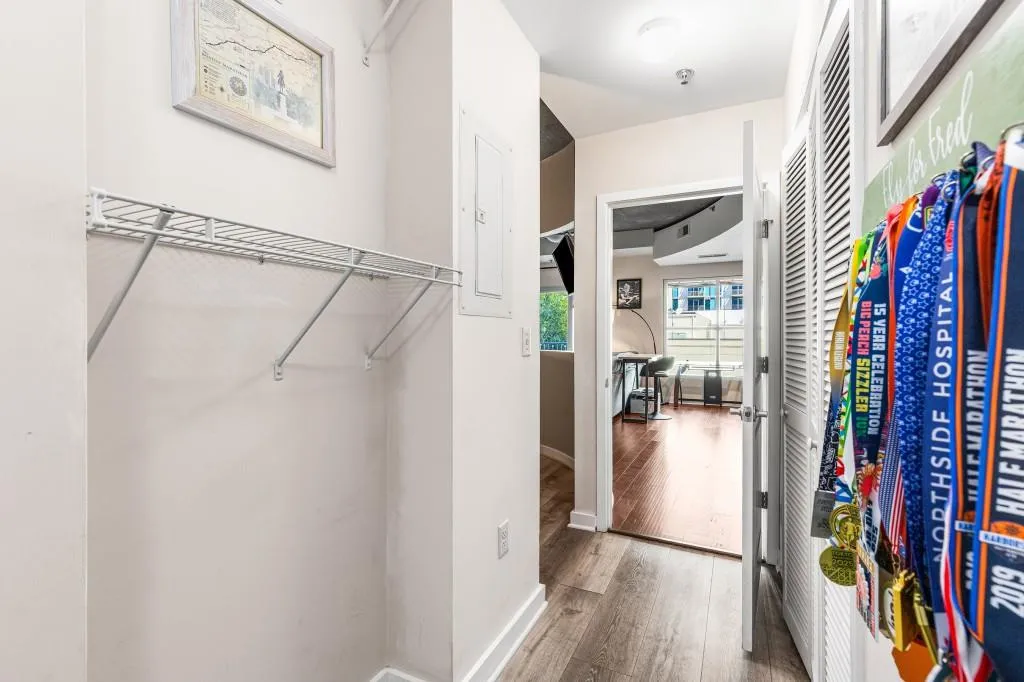 250 Pharr Road Ne Unit 504, Atlanta, Georgia 30305, 1 Bedroom Bedrooms, ,1 BathroomBathrooms,Residential,For Sale,250 Pharr Road Ne Unit 504,7644879