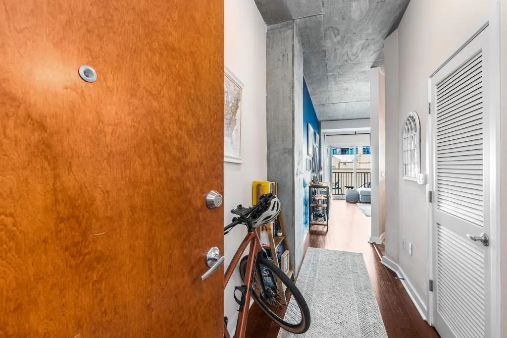 250 Pharr Road Ne Unit 504, Atlanta, Georgia 30305, 1 Bedroom Bedrooms, ,1 BathroomBathrooms,Residential,For Sale,250 Pharr Road Ne Unit 504,7644879