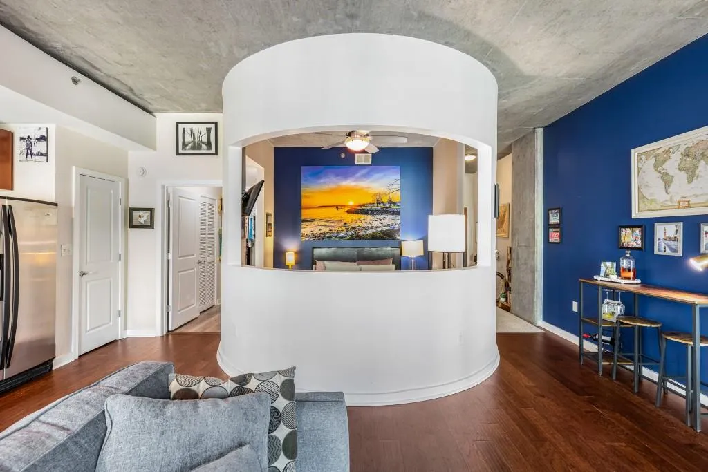 250 Pharr Road Ne Unit 504, Atlanta, Georgia 30305, 1 Bedroom Bedrooms, ,1 BathroomBathrooms,Residential,For Sale,250 Pharr Road Ne Unit 504,7644879