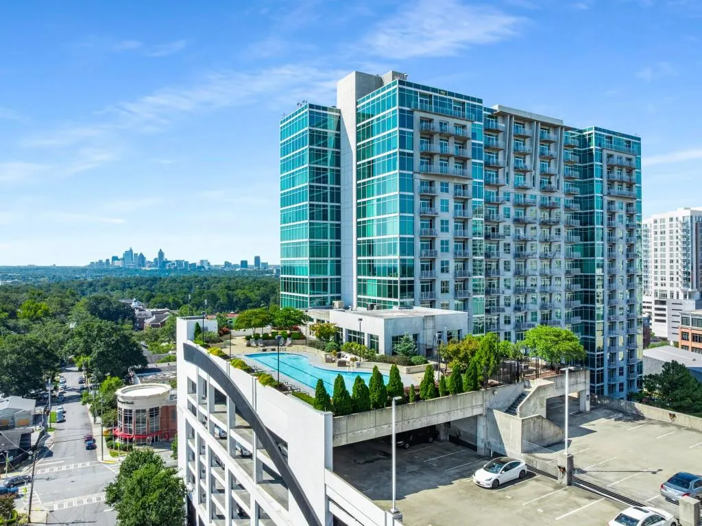 250 Pharr Road Ne Unit 504, Atlanta, Georgia 30305, 1 Bedroom Bedrooms, ,1 BathroomBathrooms,Residential,For Sale,250 Pharr Road Ne Unit 504,7644879