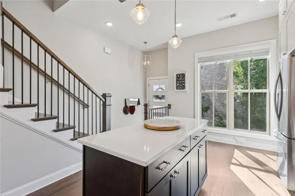 4219 Deming Circle, Sandy Springs, Georgia 30342, 2 Bedrooms Bedrooms, ,2 BathroomsBathrooms,Residential,For Sale,4219 Deming Circle,7652061