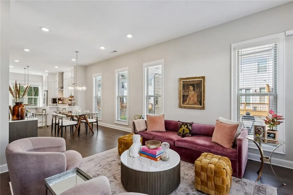 4219 Deming Circle, Sandy Springs, Georgia 30342, 2 Bedrooms Bedrooms, ,2 BathroomsBathrooms,Residential,For Sale,4219 Deming Circle,7652061