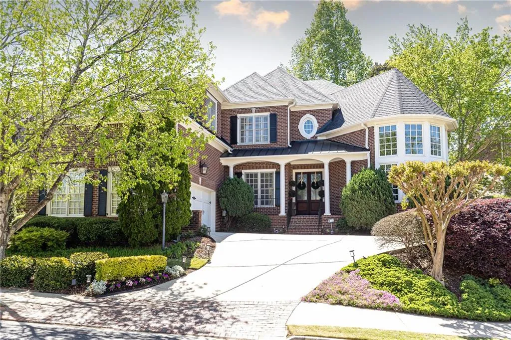 825 Glengate Place, Atlanta, Georgia 30328, 5 Bedrooms Bedrooms, ,6 BathroomsBathrooms,Residential,Sold,825 Glengate Place,7545182