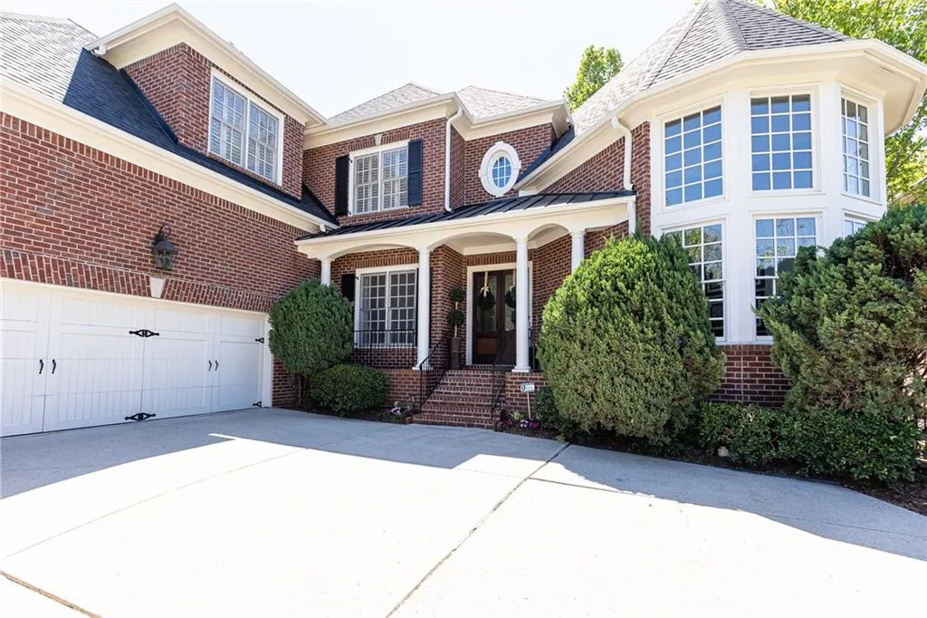 825 Glengate Place, Atlanta, Georgia 30328, 5 Bedrooms Bedrooms, ,6 BathroomsBathrooms,Residential,Sold,825 Glengate Place,7545182