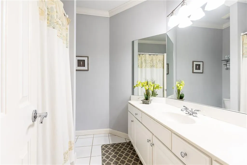 825 Glengate Place, Atlanta, Georgia 30328, 5 Bedrooms Bedrooms, ,6 BathroomsBathrooms,Residential,Sold,825 Glengate Place,7545182
