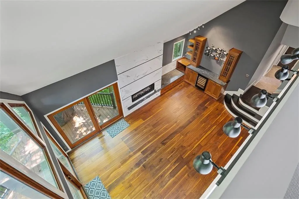 100 Mountain Creek Trace, Sandy Springs, Georgia 30328, 4 Bedrooms Bedrooms, ,3 BathroomsBathrooms,Residential,Sold,100 Mountain Creek Trace,6931774